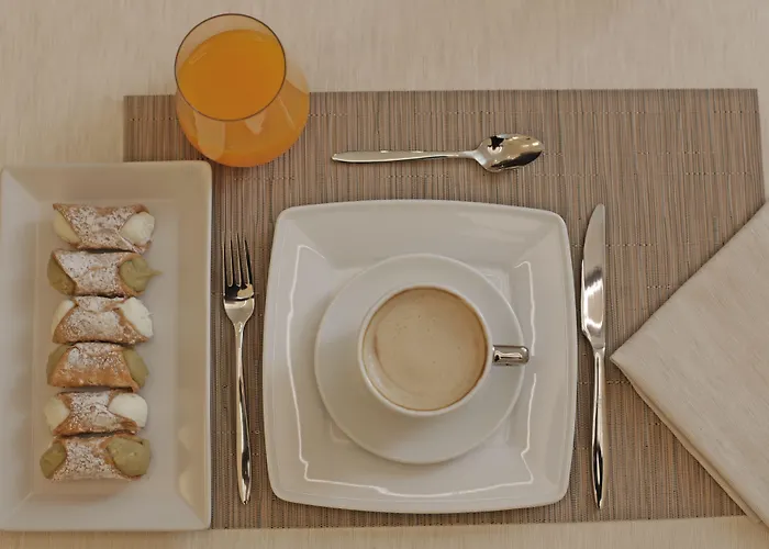 Palazzo Marletta Luxury House Отель Катания